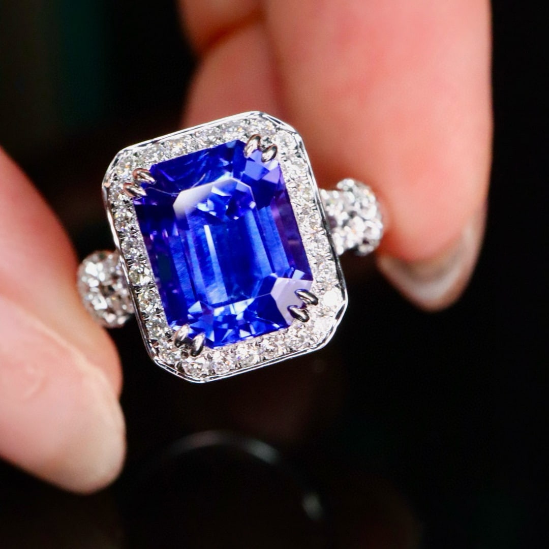 14k Gold 4.39 Ctw Natural Tanzanite & Diamond Ring - 4