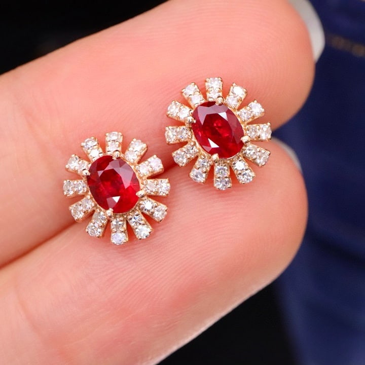 14k Gold 0.85 Ctw Vivid Red Natural Ruby & Diamond Earrings - 4