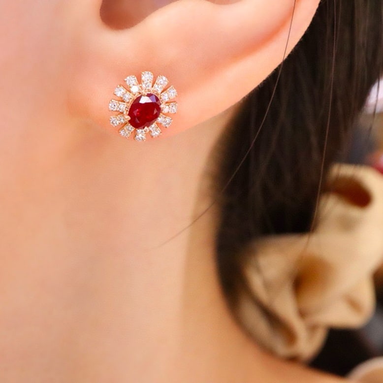 14k Gold 0.85 Ctw Vivid Red Natural Ruby & Diamond Earrings - 5
