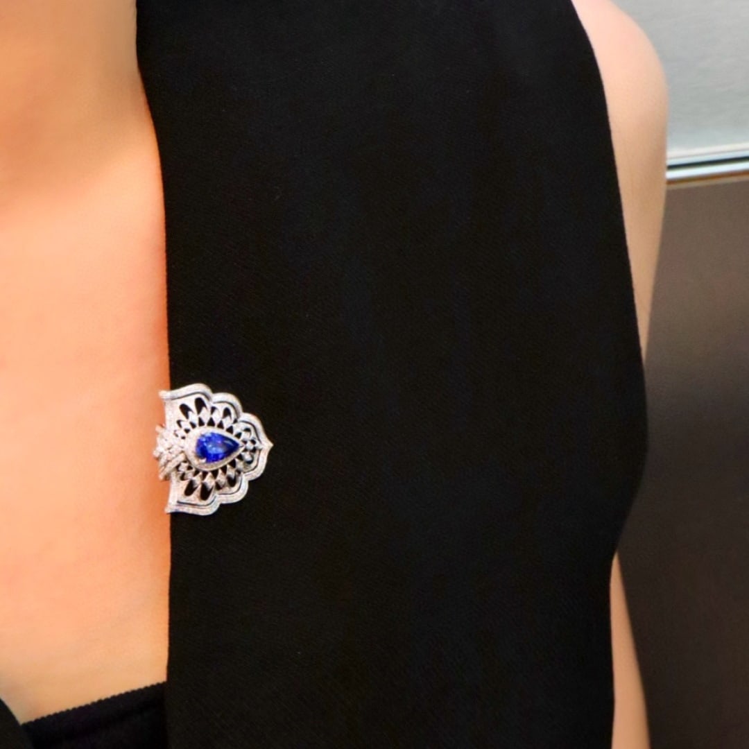 14k Gold 2.12 Ctw Natural Sapphire & Diamond Brooch - 3