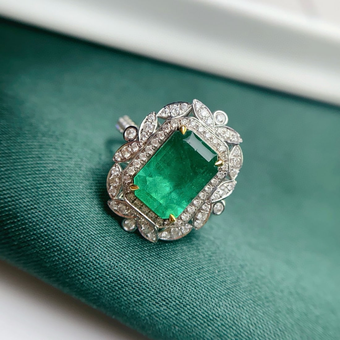 14k Gold 2.30 Ct Natural Emerald & Diamond & Sapphire Pendant( Without Chain ) - 5