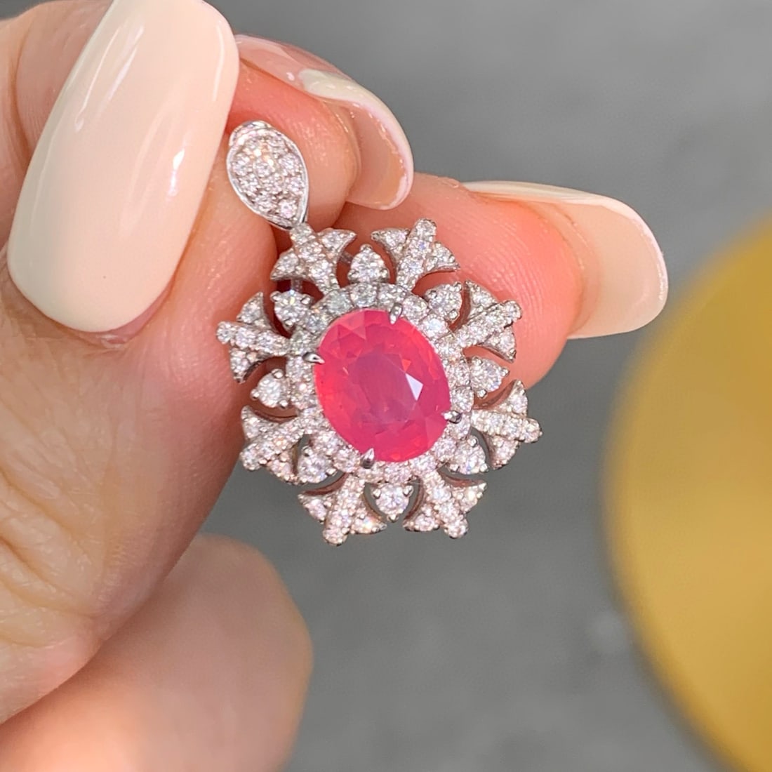 14k Gold 2.76 Ctw Natural Spinel & Diamond Ring - 5
