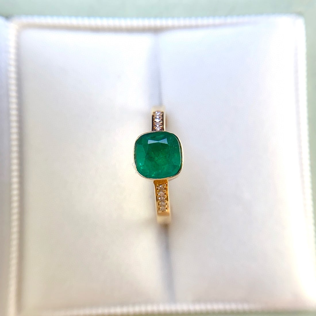 14k Gold 1.45 Ct Natural Emerald & Diamond Ring - 6