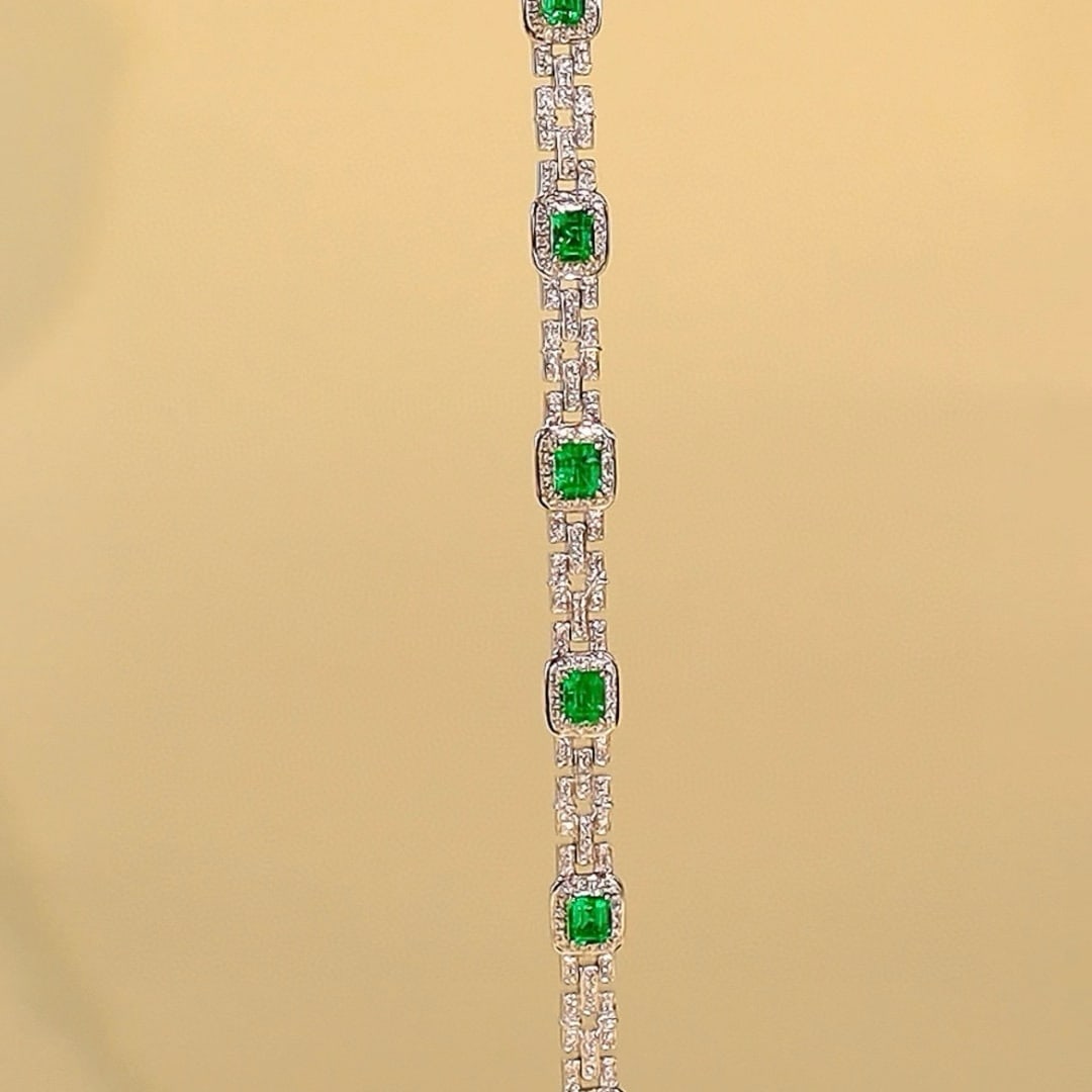 14k Gold 2.45 Ctw Vivid Green Natural Emerald & Diamond Bracelet - 4