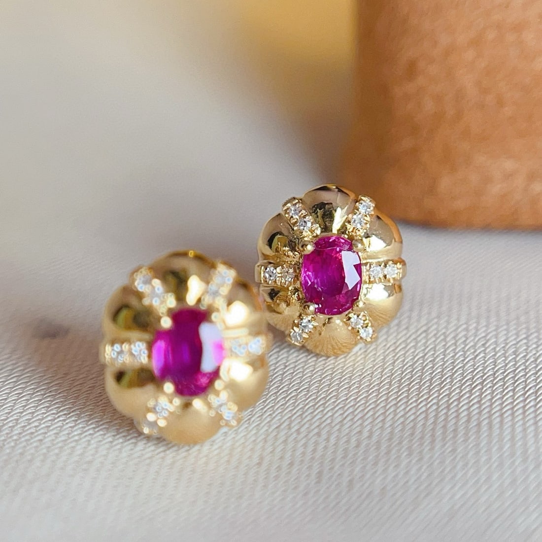 14k Gold 0.75 Ct Natural Ruby & Diamond Earrings - 3