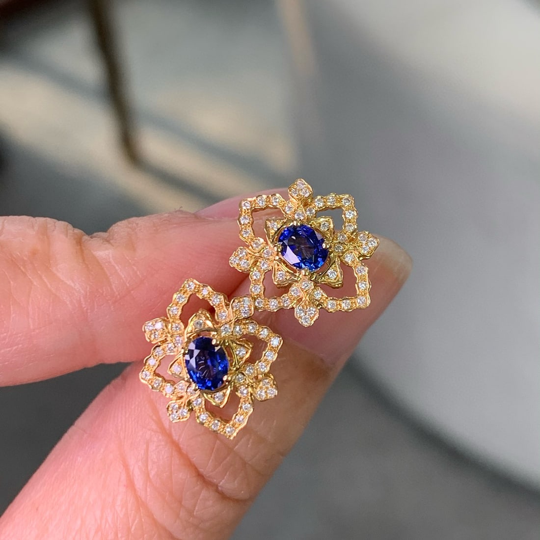 14k Gold 0.67 Ct Natural Sapphire & Diamond Earrings - 2