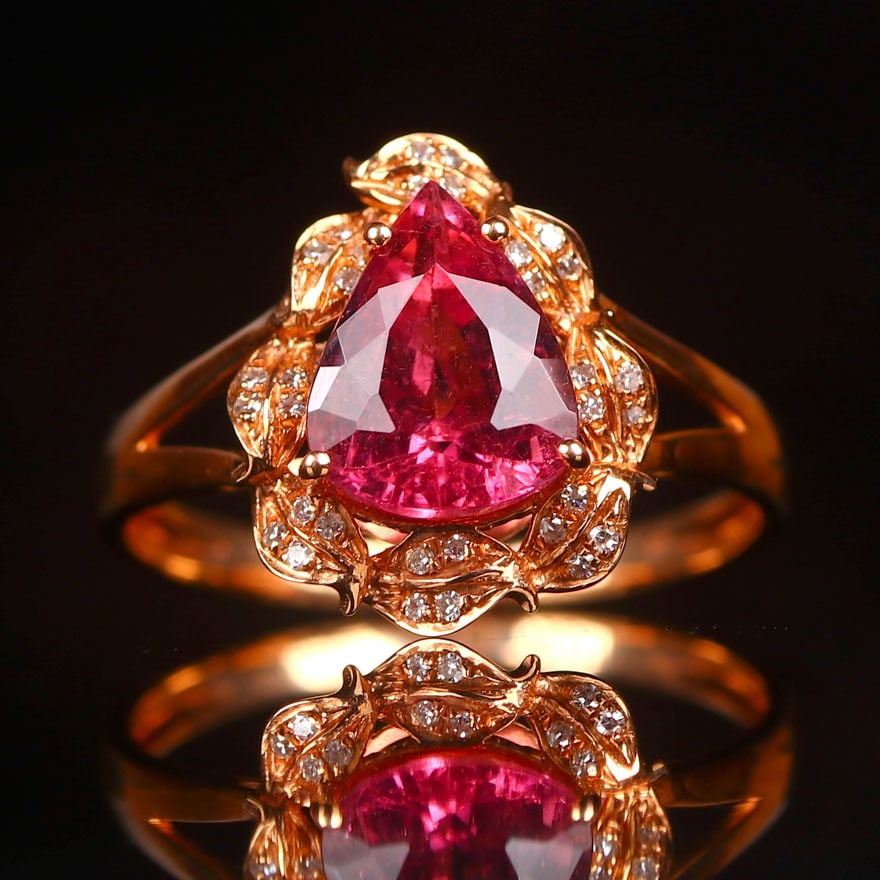 14k Gold 2.58 Ct Natural Tourmaline & Diamond Ring: Ref:231032003 // gold content:14k gold // ring size:7. 25us // // main gemstone:tourmaline // shape:pear // carat weight:2. 58ct // color:red // treatment:natural // // adjacent gemstone 2 : diamond