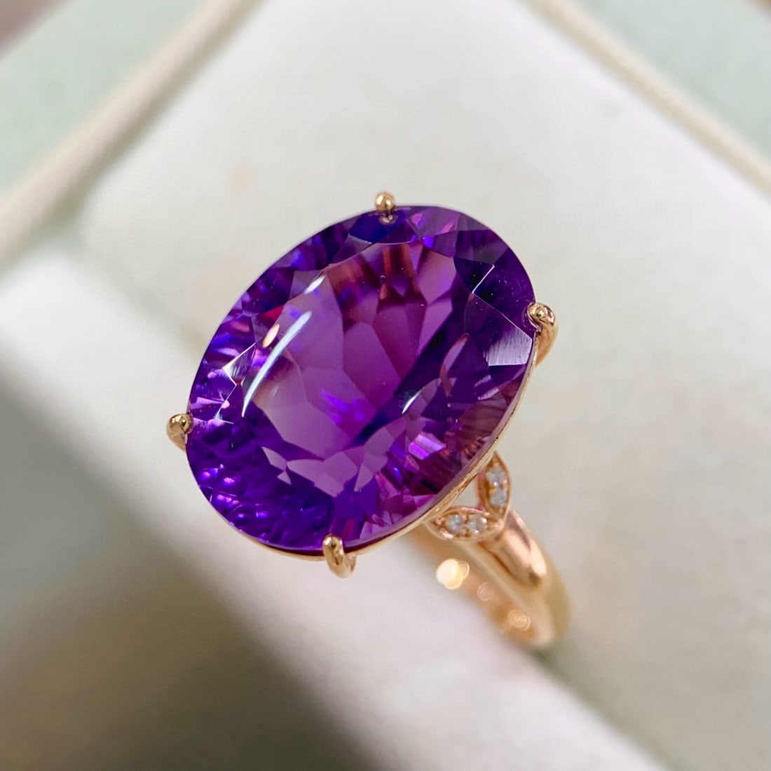 14k Gold 9.42 Ctw Natural Amethyst & Diamond Ring - 4