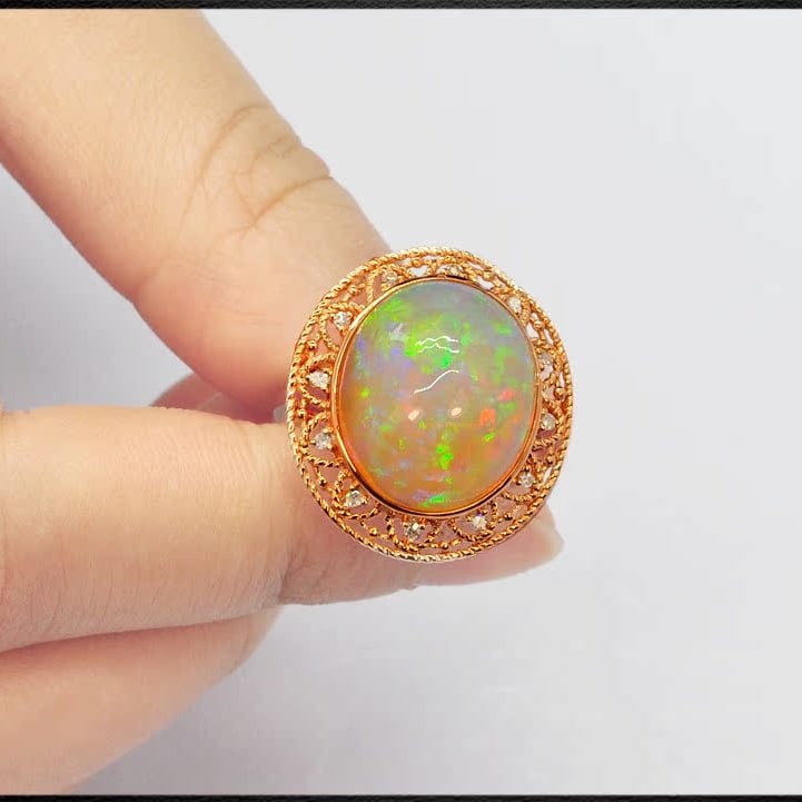 14k Gold 9.16 Ct Natural Opal & Diamond Ring - 5