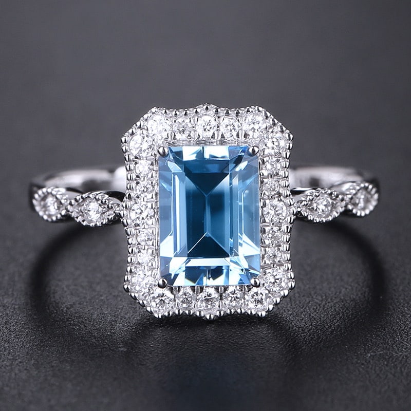 14k Gold 1.11 Ct Natural Aquamarine & Diamond Ring: Ref:231032094 // gold content:14k gold // ring size:7. 25us // // main gemstone:aquamarine // shape:octagonal // carat weight:1. 11ct // color:blue // treatment:natural // // adjacent gemstone 2 :