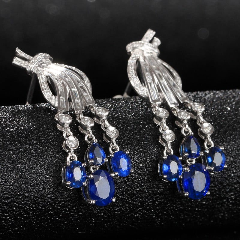 14k Gold 3.2 Ct Natural Sapphire & Diamond Earrings: Ref:231032119 // gold content:14k gold // main gemstone:sapphire // shape:multiply // carat weight:3. 2ct // color:blue // treatment:natural // // adjacent gemstone 2 : diamond // shape:multiply //
