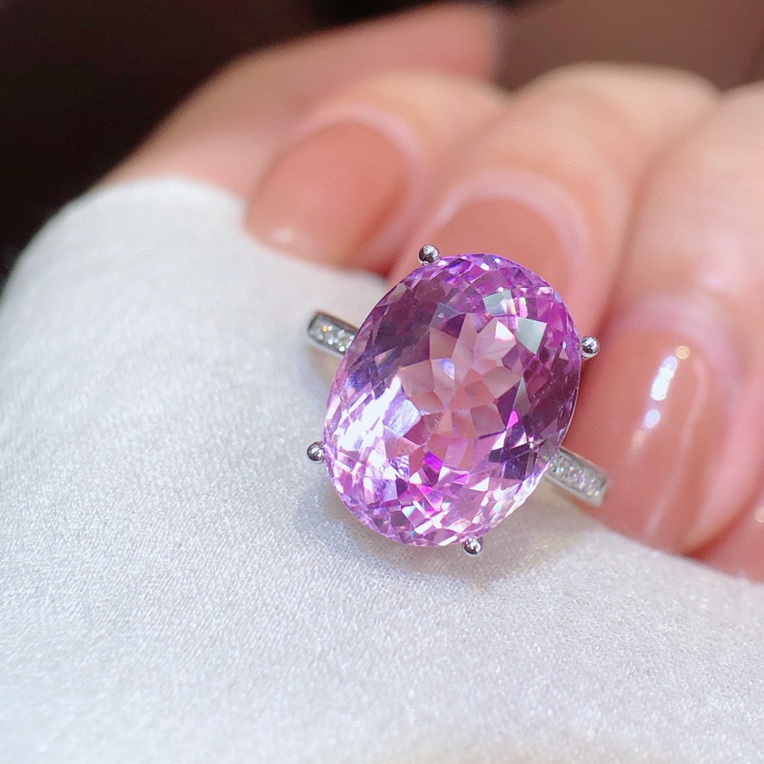 14k Gold 9.4 Ct Natural Kunzite & Diamond Ring - 3