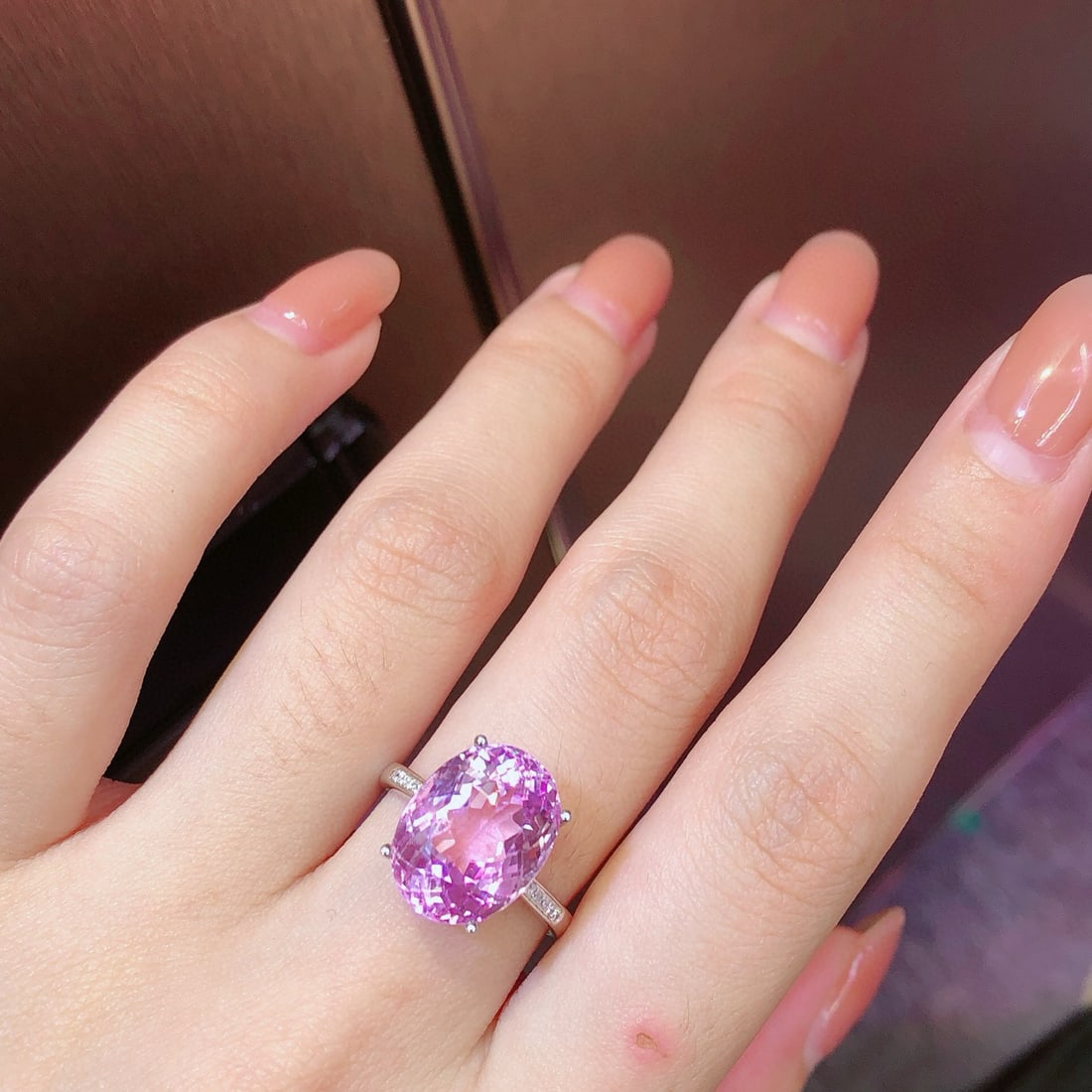14k Gold 9.4 Ct Natural Kunzite & Diamond Ring - 4