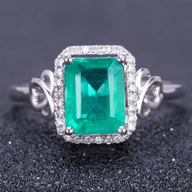 14k Gold 1.95 Ct Natural Emerald & Diamond Ring: Ref:231032176 // gold content:14k gold // ring size:7. 25us // // main gemstone:emerald // shape:octagonal // carat weight:1. 95ct // color:green // treatment:natural // // adjacent gemstone 2 : diamo