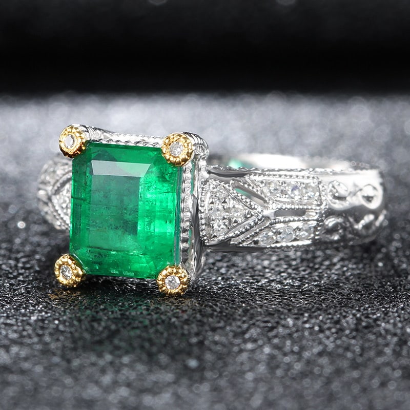 14k Gold 1.3 Ct Natural Emerald & Diamond Ring - 2