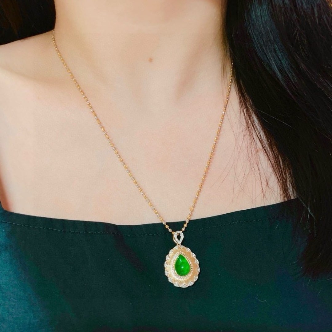 14k Gold 2.98 Ctw Vivid Green Natural Emerald & Diamond Pendant( Without Chain ) - 4