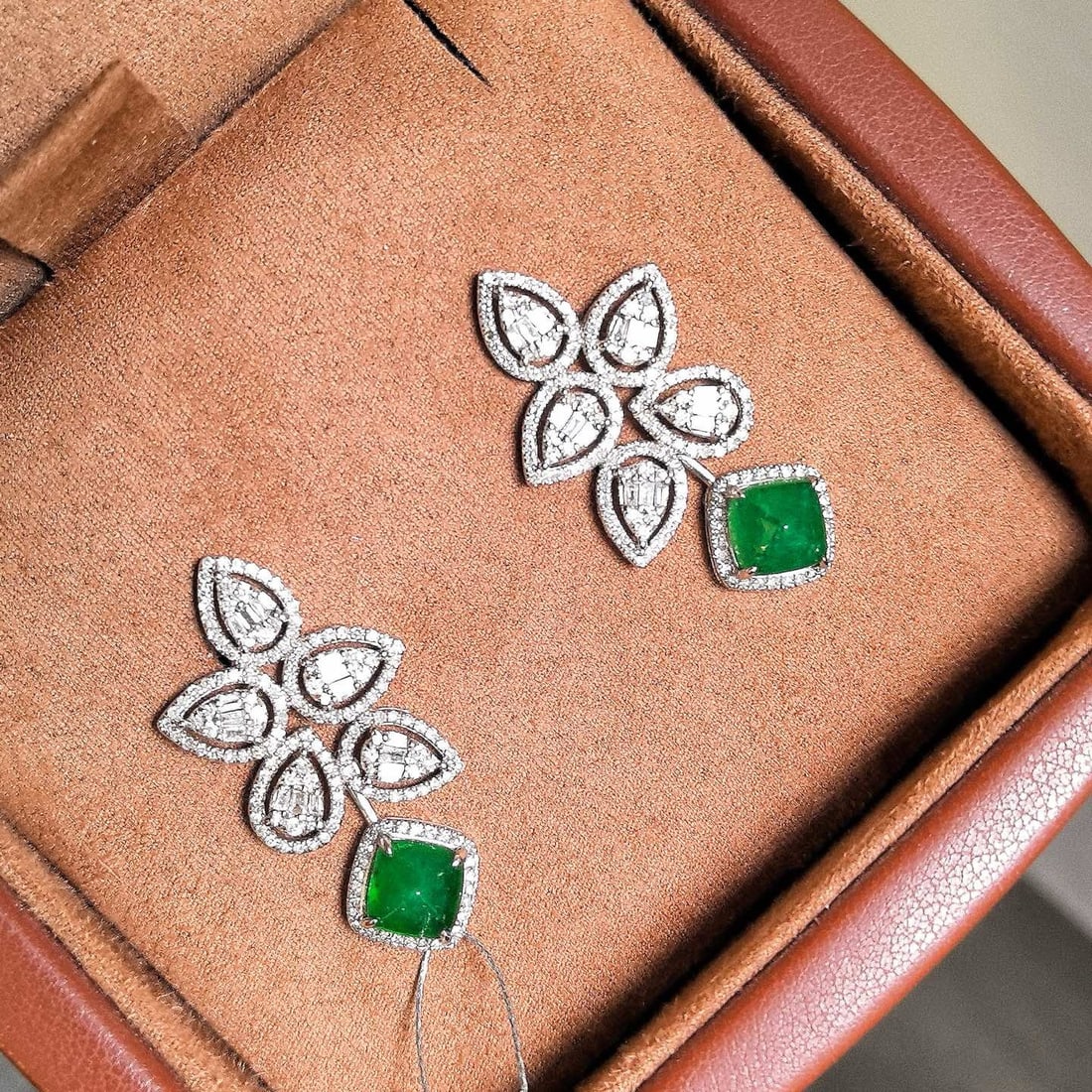 14k Gold 2.78 Ctw Vivid Green Natural Emerald & Diamond Earrings - 3