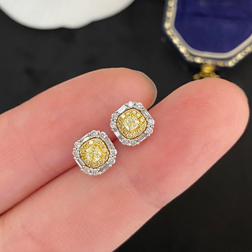 14k Gold 0.5 Ct Natural Color Diamond Earrings - 5