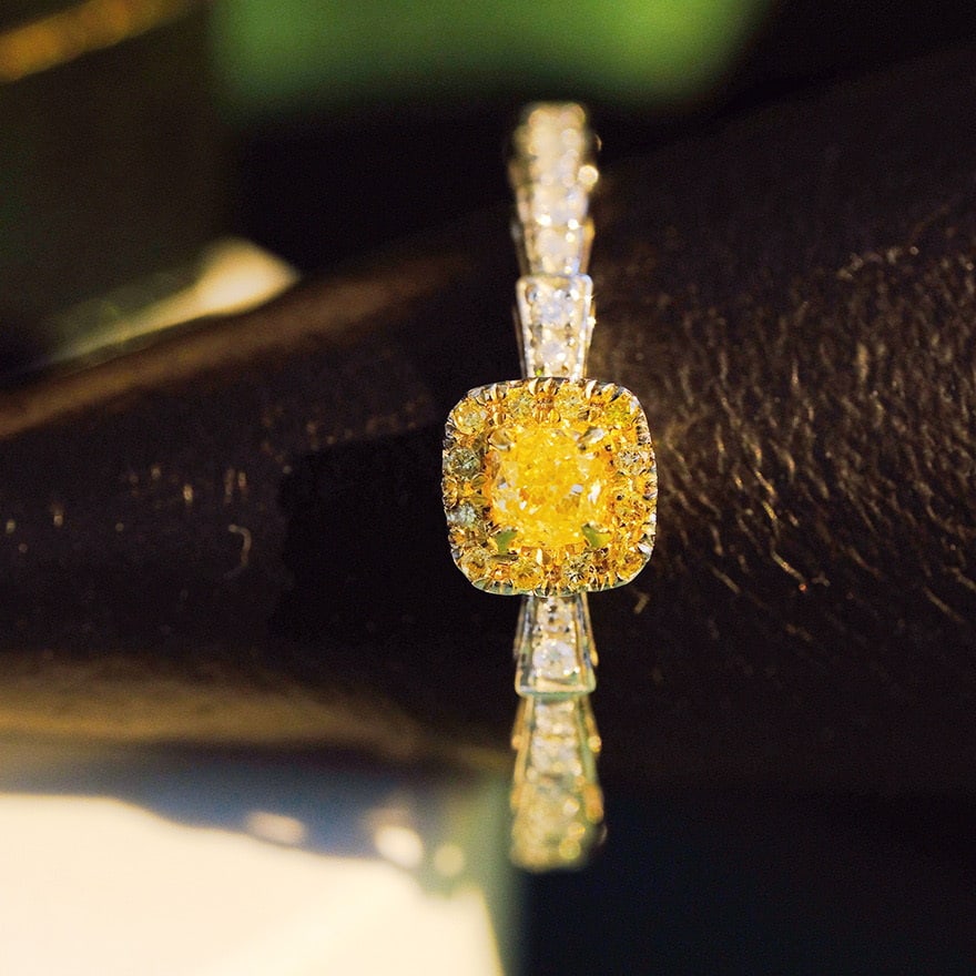 14k Gold 0.42 Ct Natural Color Diamond Ring: Ref:231032224 // gold content:14k gold // ring size:7. 25us // // main gemstone:diamond // shape:multiply // carat weight:0. 42ct // clarity grade:vs-si // color:color // treatment:natural // Low
