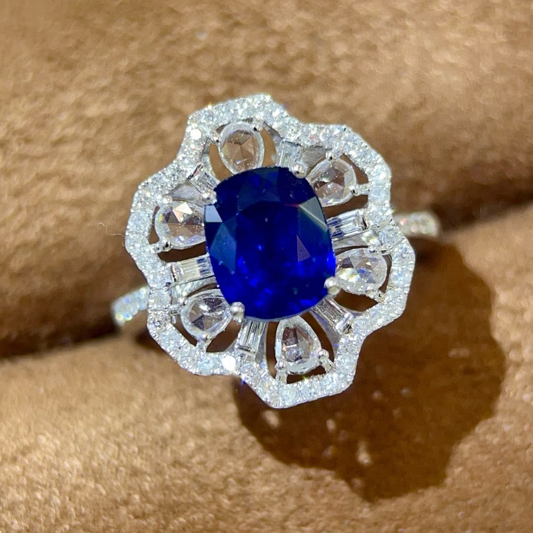 14k Gold 3.15 Ctw Natural Sapphire & Diamond Ring (1 of 6)