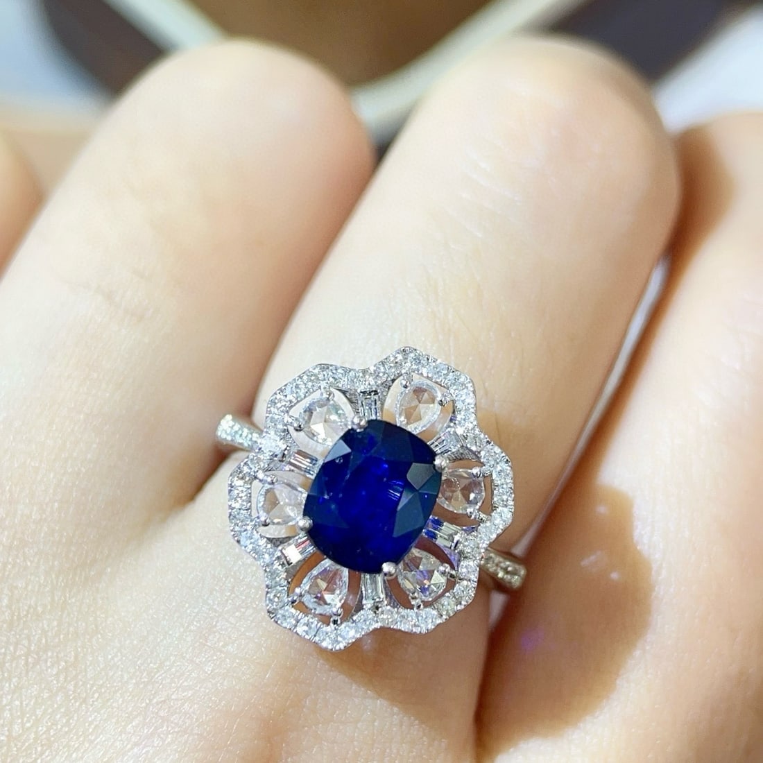 14k Gold 3.15 Ctw Natural Sapphire & Diamond Ring - 5
