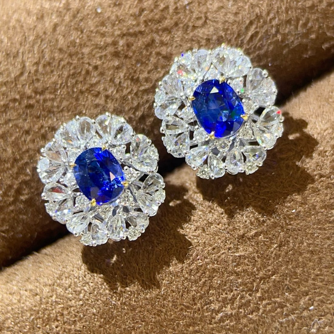 14k Gold 2.2 Ctw Vivid Blue Natural Sapphire & Diamond Earrings - 2