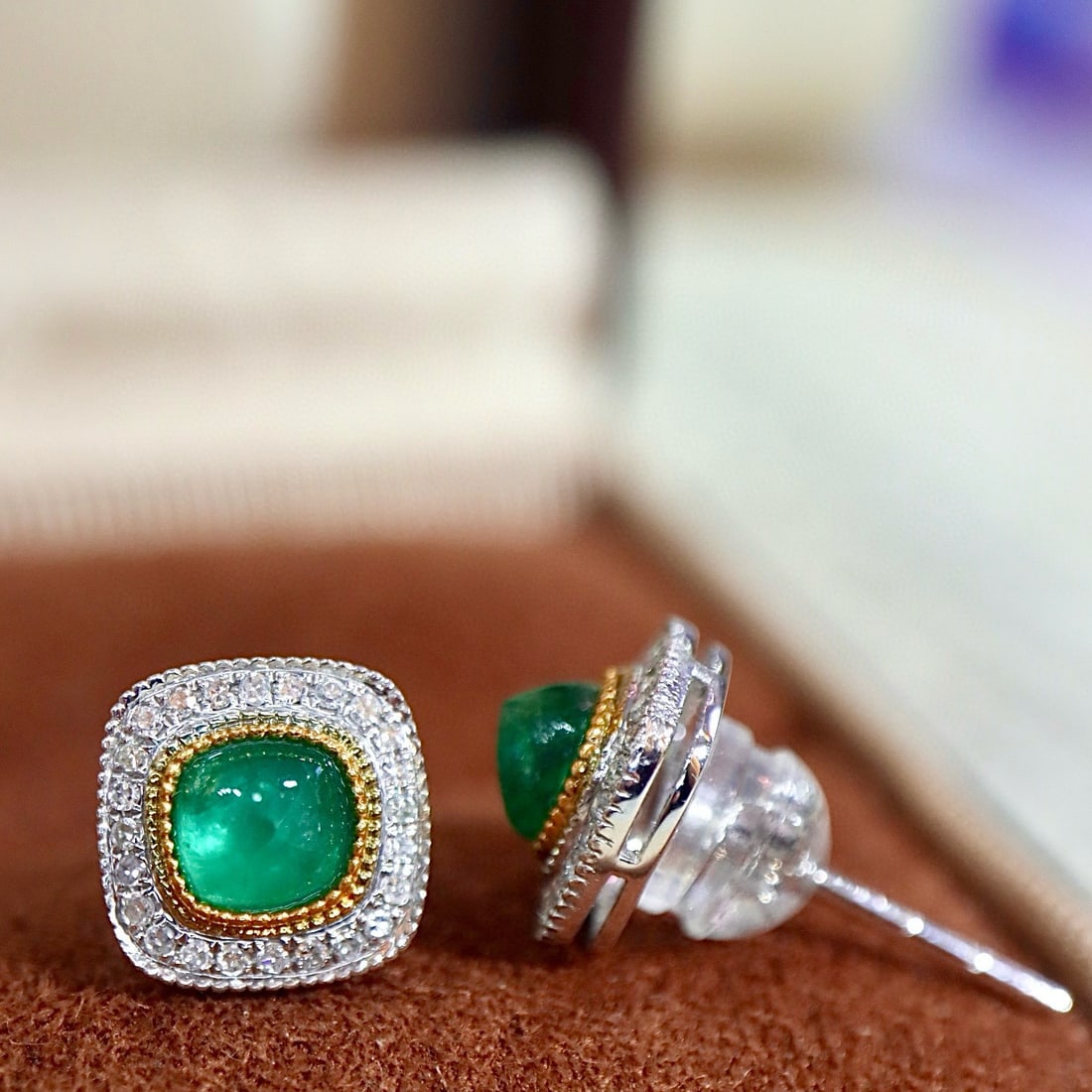 14k Gold 1.12 Ctw Natural Emerald & Diamond Earrings - 3