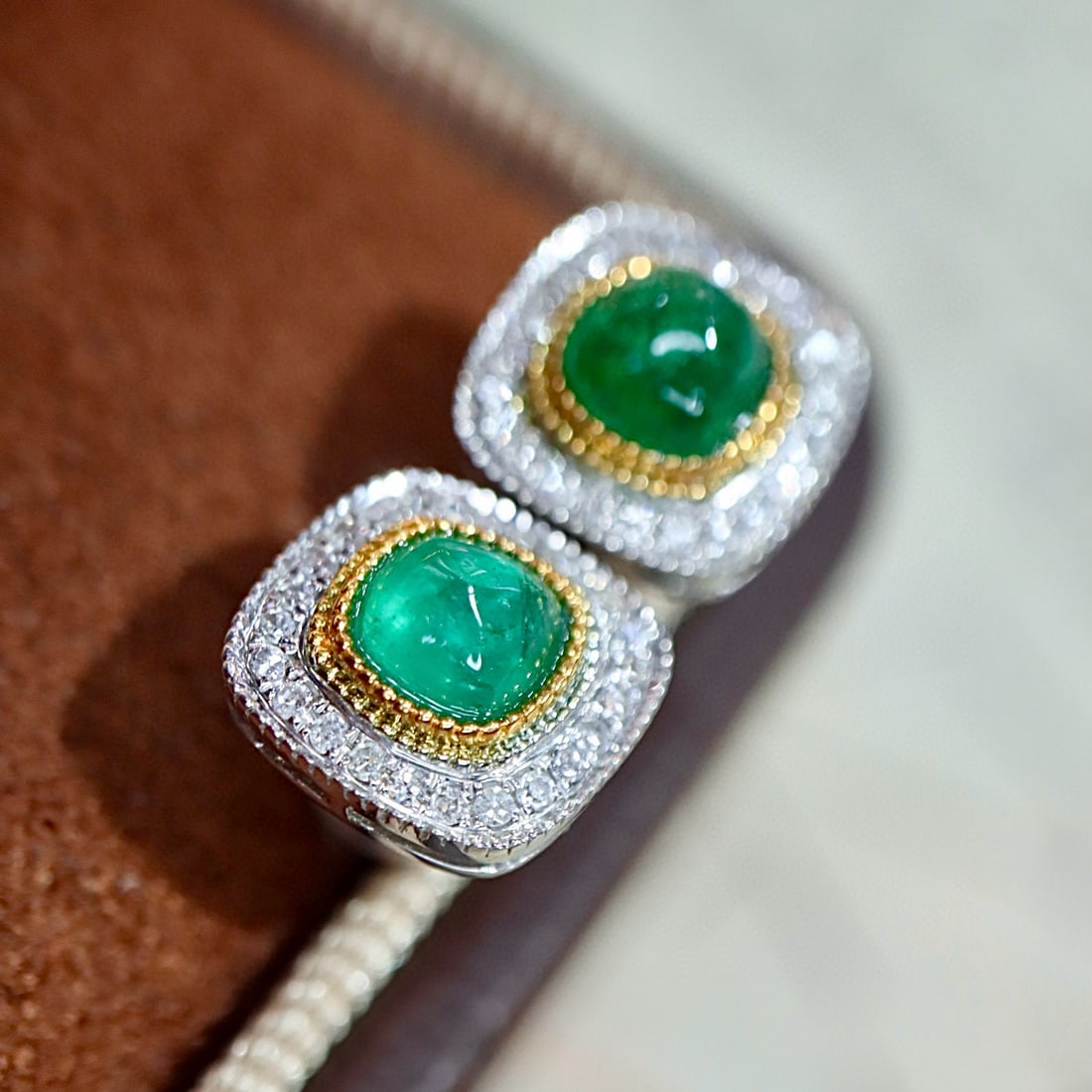 14k Gold 1.12 Ctw Natural Emerald & Diamond Earrings - 6