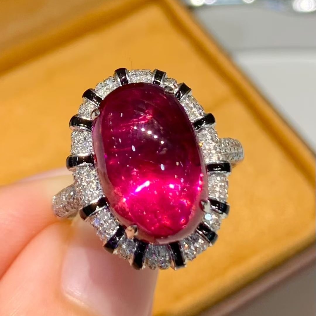 14k Gold 7.05 Ct Natural Tourmaline & Diamond Ring: Ref:231032267 // gold content:14k gold // ring size:7. 25us // // main gemstone:tourmaline // shape:oval // carat weight:7. 05ct // color:red // treatment:natural // // adjacent gemstone 2 : diamond
