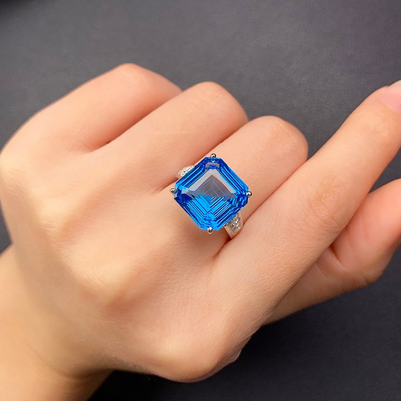 14k Gold 11.49 Ct Natural Topaz & Diamond Ring - 4