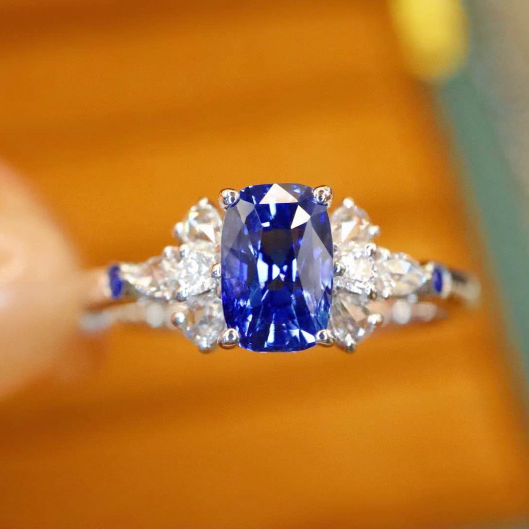 14k Gold 1.22 Ctw Natural Sapphire & Diamond Ring: Ref:231032287 // gold content:14k gold // ring size:7. 25us // // main gemstone:sapphire // shape:multiply // carat weight:1. 07ct // color:blue // treatment:natural // // adjacent gemstone 2 :