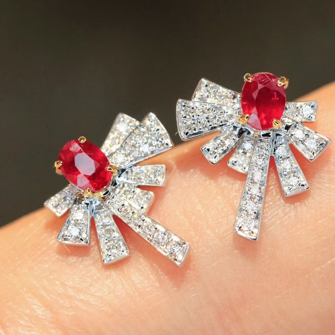 14k Gold 0.44 Ctw Natural Ruby & Diamond Earrings: Ref:231032290 // gold content:14k gold // main gemstone:ruby // shape:oval // carat weight:0. 3ct // color:red // treatment:natural // // adjacent gemstone 2 : diamond // shape:round // carat