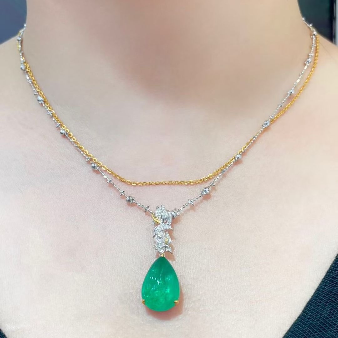 14k Gold 4.1 Ct Natural Emerald & Diamond Pendant( Without Chain ) - 2