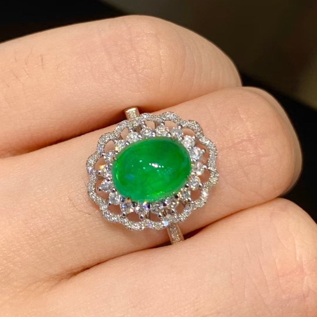 14k Gold 2 Ct Vivid Green Natural Emerald & Diamond Ring - 5