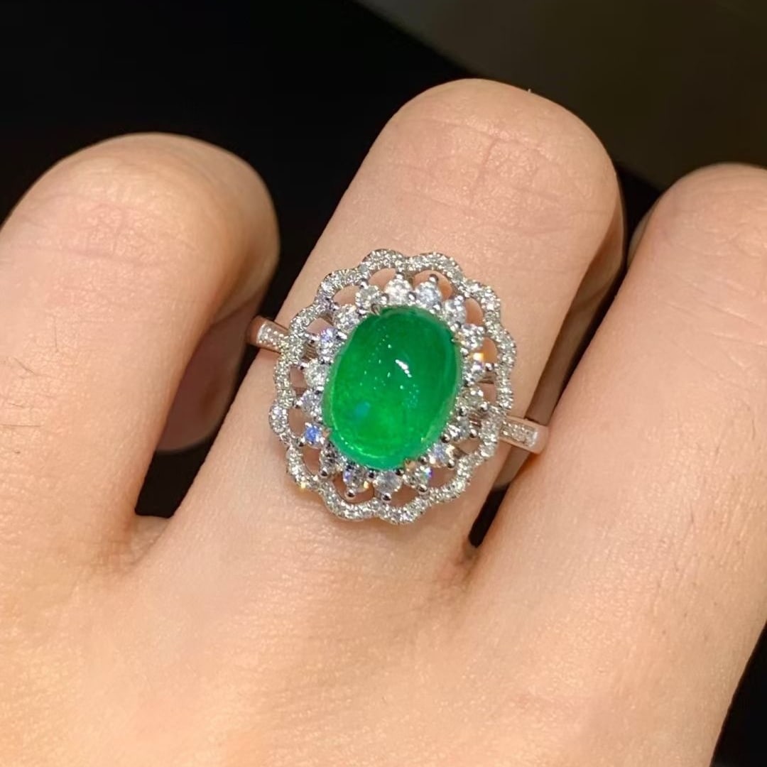 14k Gold 2 Ct Vivid Green Natural Emerald & Diamond Ring - 6