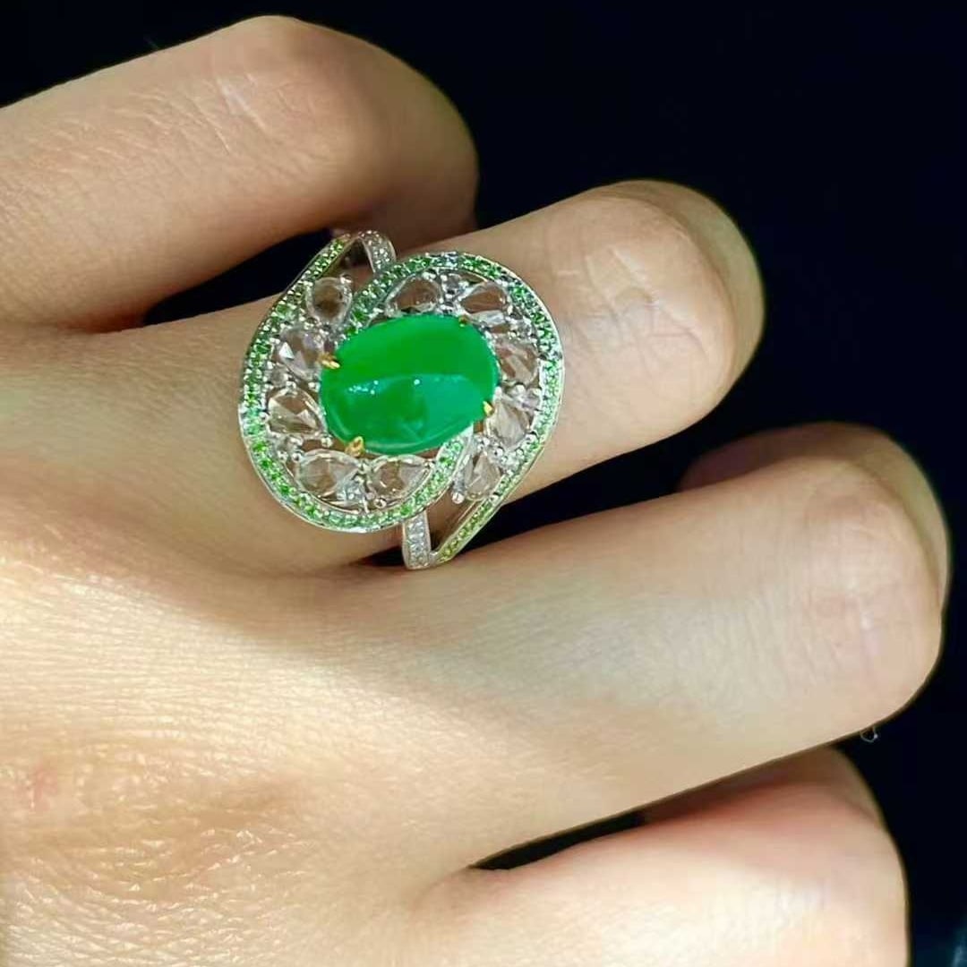 14k Gold 2.6 Ct Vivid Green Natural Emerald & Diamond & Sapphire & Tsavorite Ring - 4