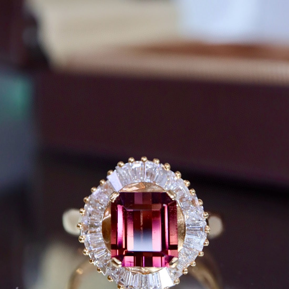 14k Gold 3.22 Ctw Natural Tourmaline & Diamond Ring: Ref:231032359 // gold content:14k gold // ring size:7. 25us // // main gemstone:tourmaline // shape:octagonal // carat weight:3ct // color:red // treatment:natural // // adjacent gemstone 2 : diamond
