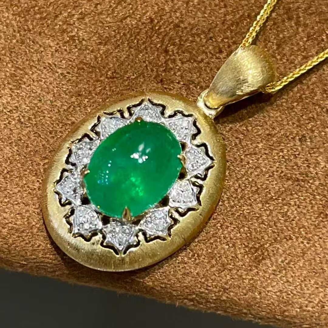 14k Gold 2 Ct Vivid Green Natural Emerald & Diamond Pendant( Without Chain ): Ref:231032402 // gold content:14k gold // main gemstone:emerald // shape:oval // carat weight:2ct // color:vivid green // treatment:natural // // adjacent gemstone 2 : diamond // shape:round // clarit