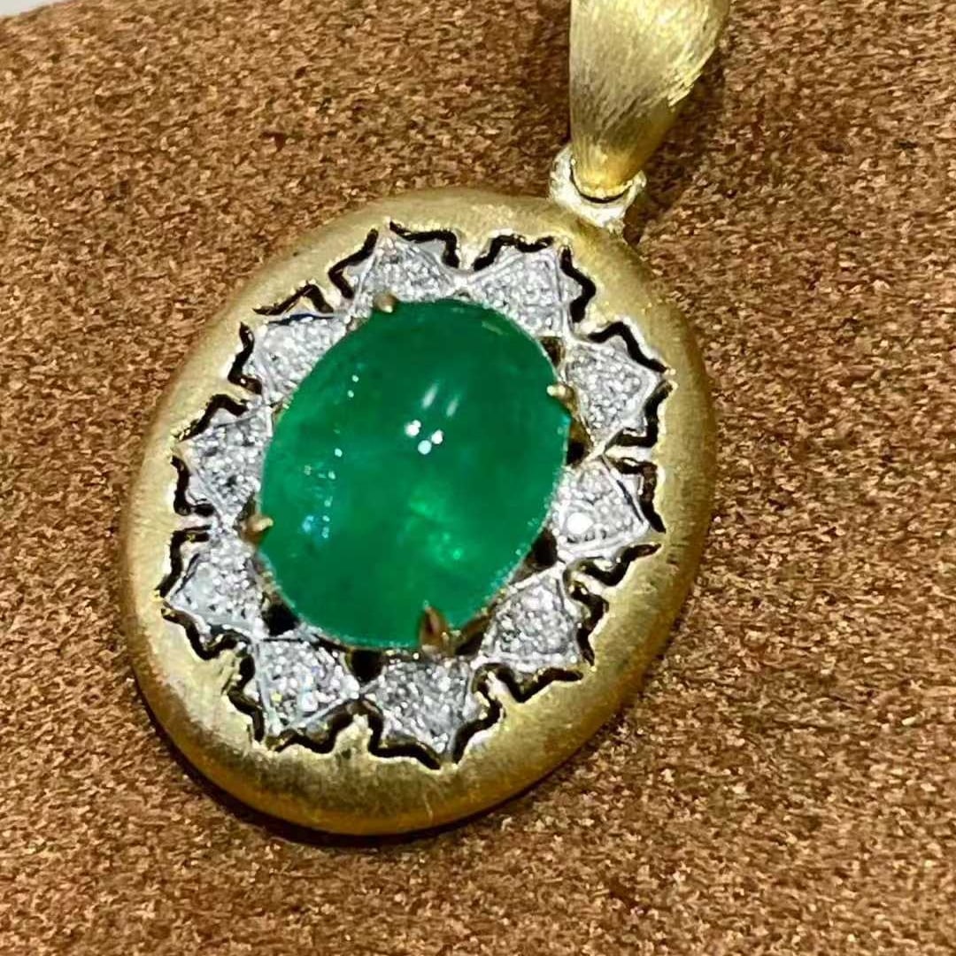 14k Gold 2 Ct Vivid Green Natural Emerald & Diamond Pendant( Without Chain ) - 4