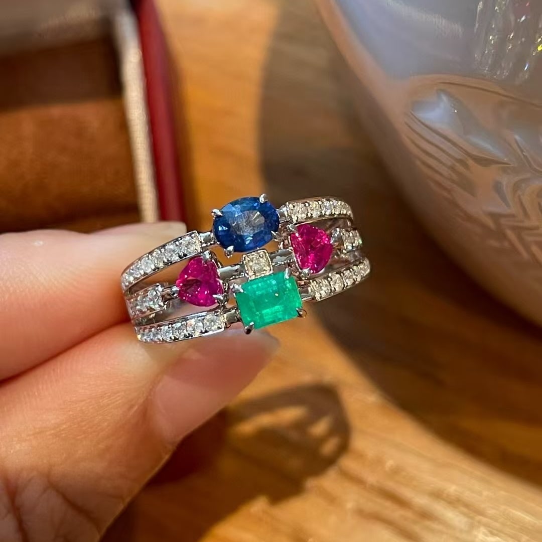 14k Gold 1.4 Ctw Natural Ruby & Emerald & Sapphire Ring: Ref:231032404 // gold content:14k gold // ring size:7. 25us // // main gemstone:ruby // shape:heart // carat weight:0. 5ct // color:red // treatment:natural // // adjacent gemstone 2 : emerald // shap
