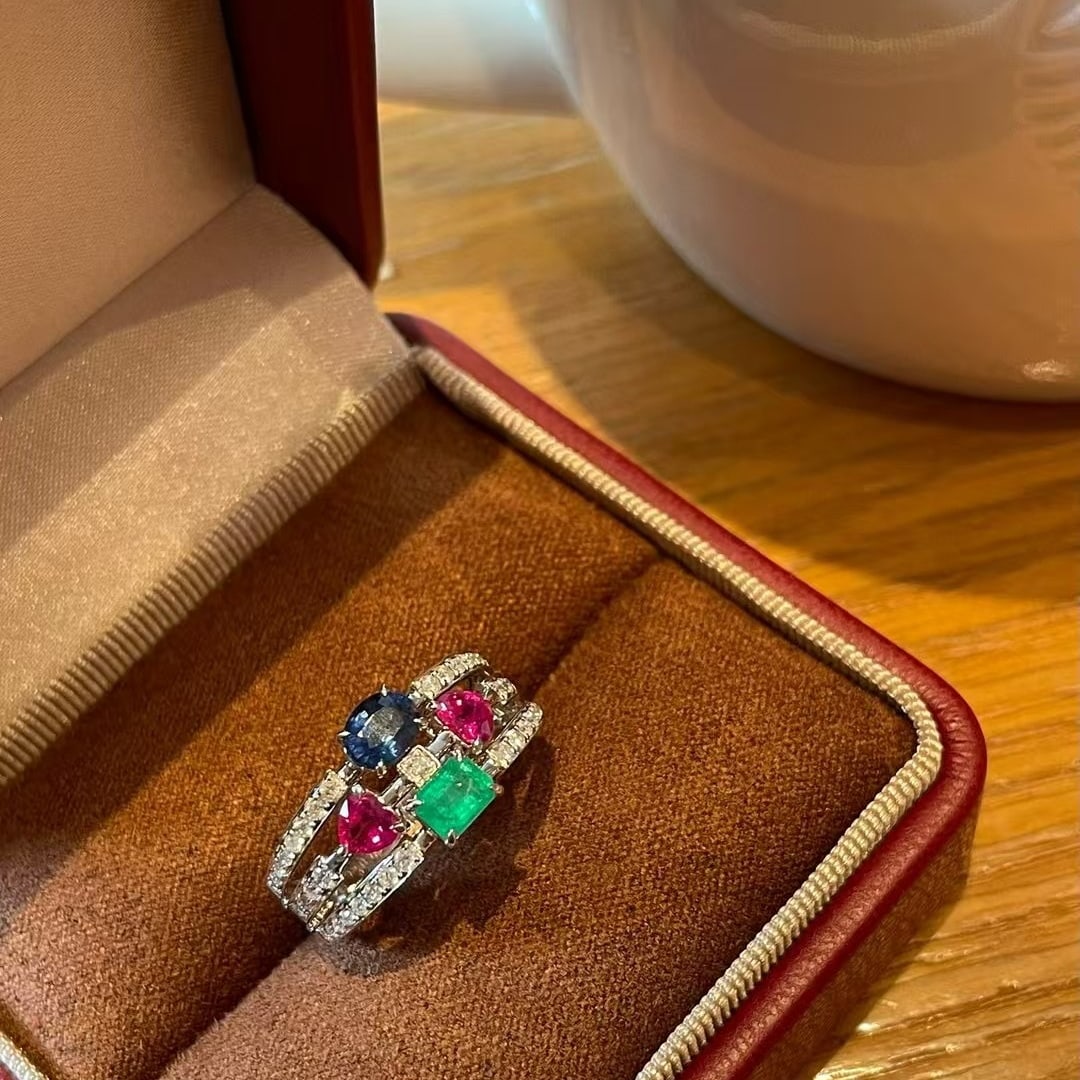 14k Gold 1.4 Ctw Natural Ruby & Emerald & Sapphire Ring - 4