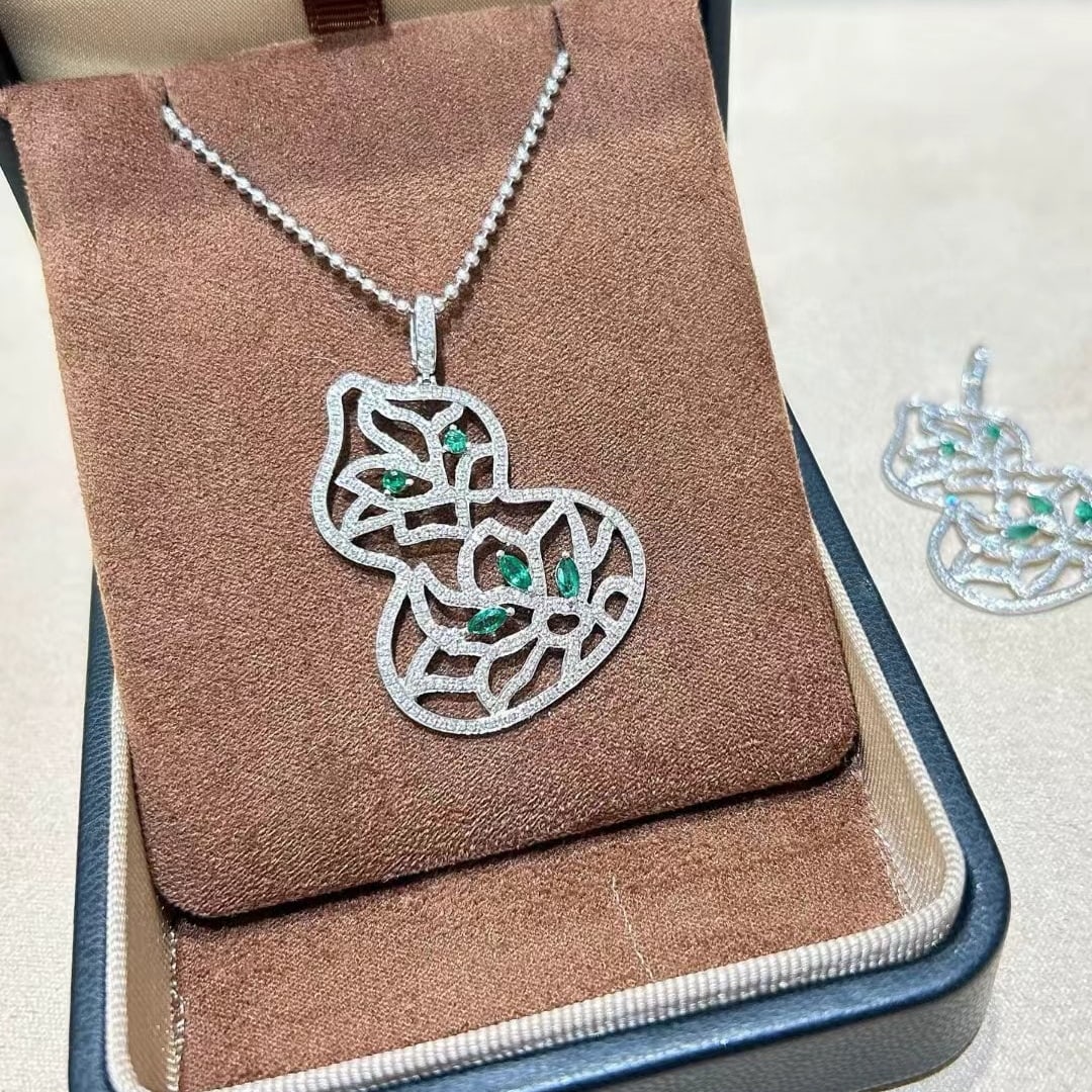 14k Gold 0.82 Ctw Natural Emerald & Diamond Pendant( Without Chain ) - 5