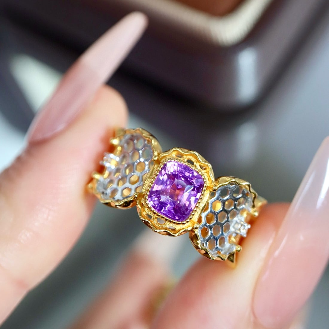 14k Gold 1.24 Ctw Natural Sapphire & Diamond Ring: Ref:231032430 // gold content:14k gold // ring size:7. 25us // // main gemstone:sapphire // shape:cushion // carat weight:1. 2ct // color:purple // treatment:natural // // adjacent gemstone 2 :