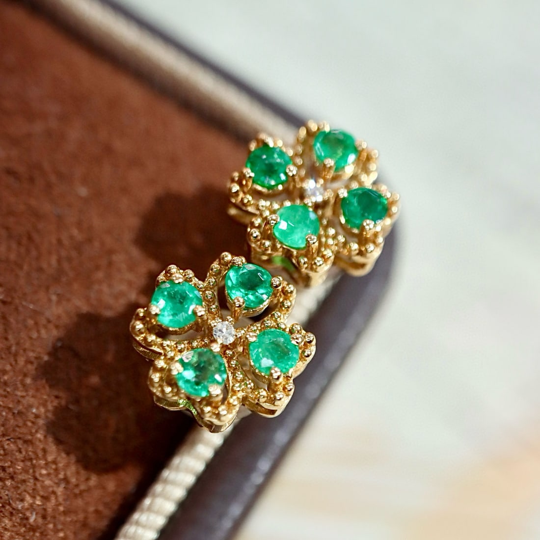 14k Gold 0.50 Ct Natural Emerald Earrings - 5