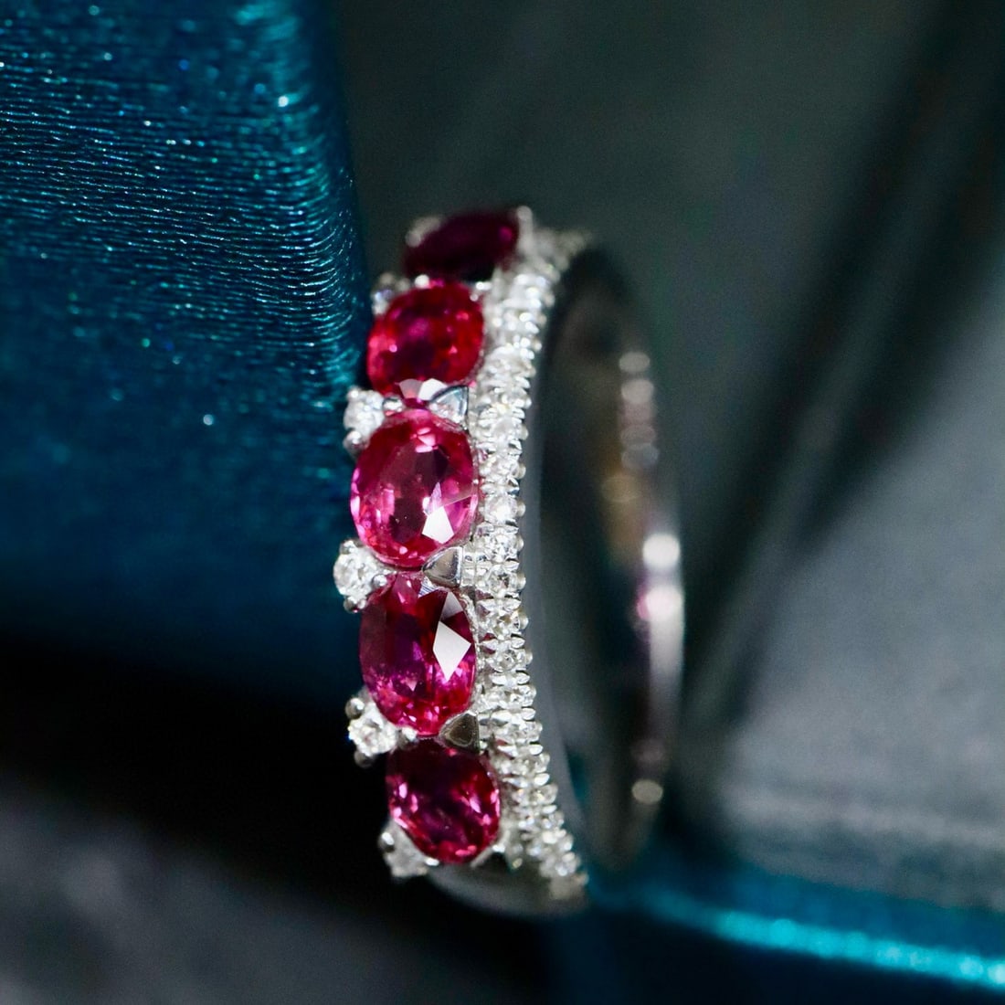 14k Gold 1.77 Ctw Natural Ruby & Diamond Ring - 6