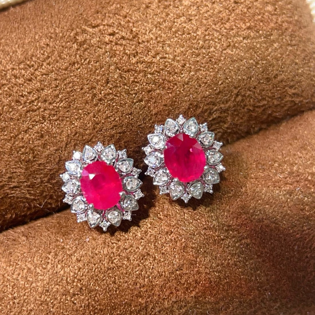 14k Gold 1.30 Ctw Natural Ruby & Diamond Earrings - 3