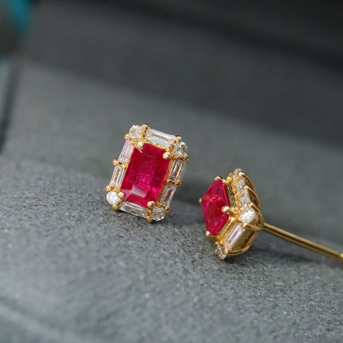 14k Gold 0.94 Ctw Natural Ruby & Diamond Earrings - 4