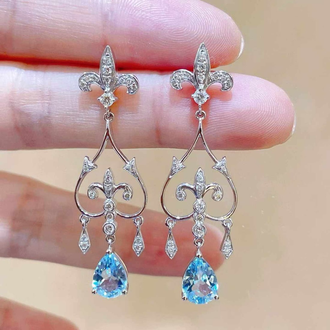 14k Gold 2.35 Ctw Natural Aquamarine & Diamond Earrings - 3