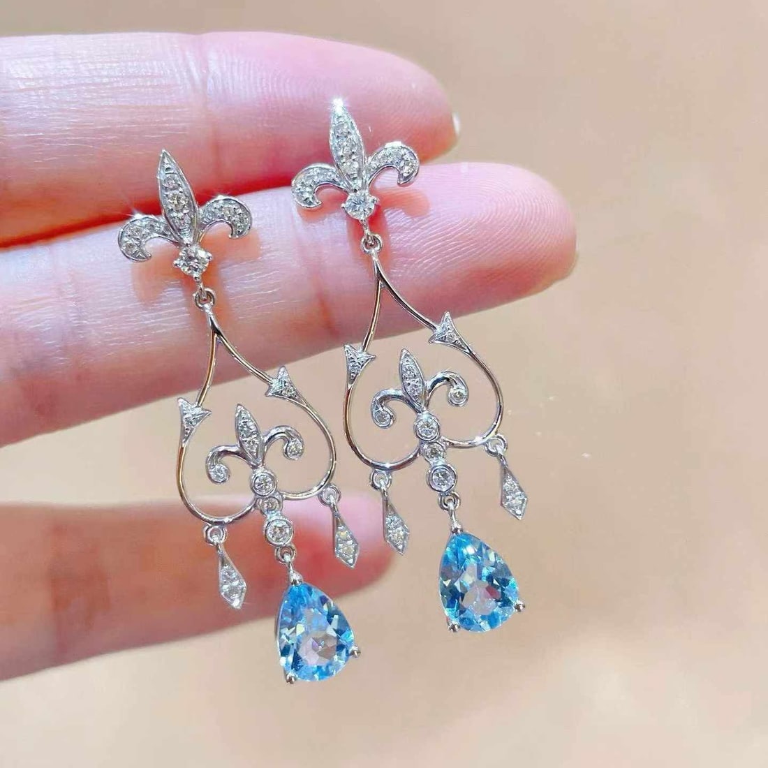 14k Gold 2.35 Ctw Natural Aquamarine & Diamond Earrings - 4