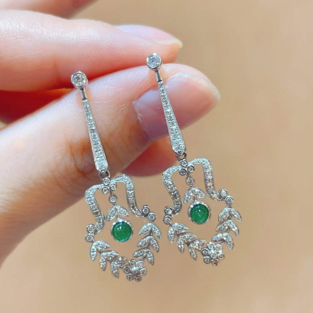 14k Gold 0.70 Ctw Natural Emerald & Diamond Earrings - 3